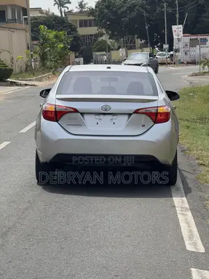 Toyota Corolla S Plus 4dr Sedan (1.8L 4cyl CVT) 2015 Silver