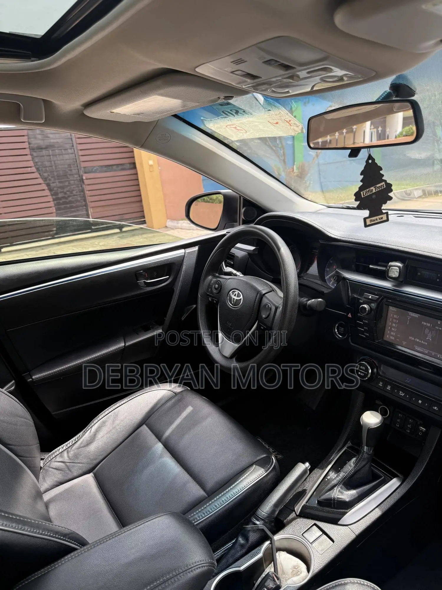 Toyota Corolla S Plus 4dr Sedan (1.8L 4cyl CVT) 2015 Silver