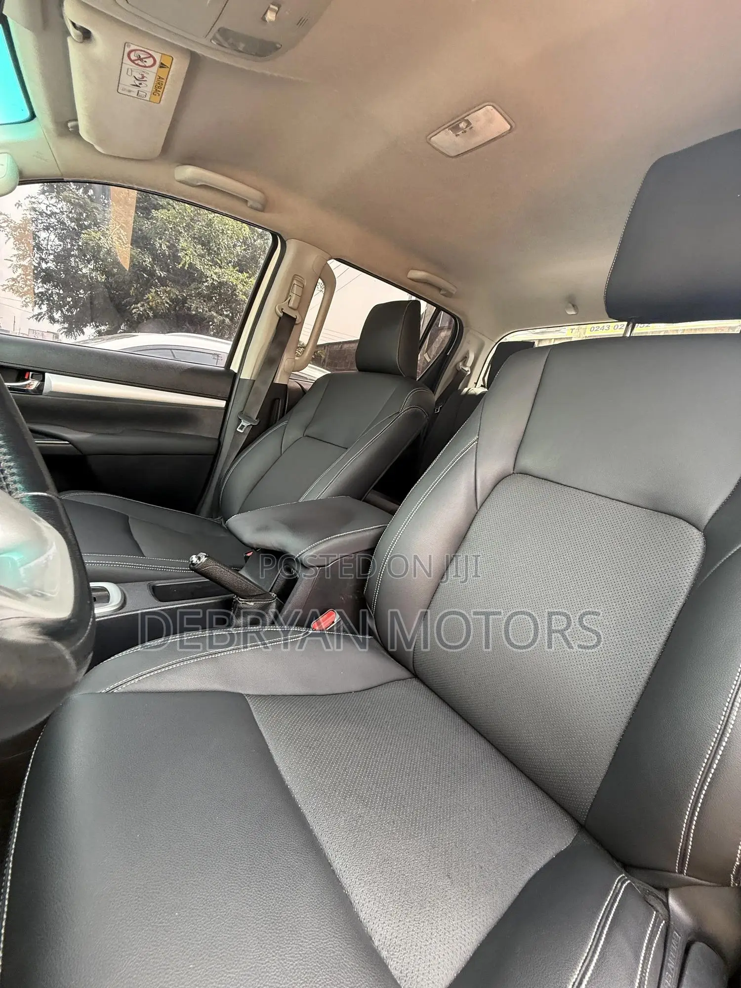 Toyota Hilux Revo Double Cab Deisel 2.4 AWD 2018 White