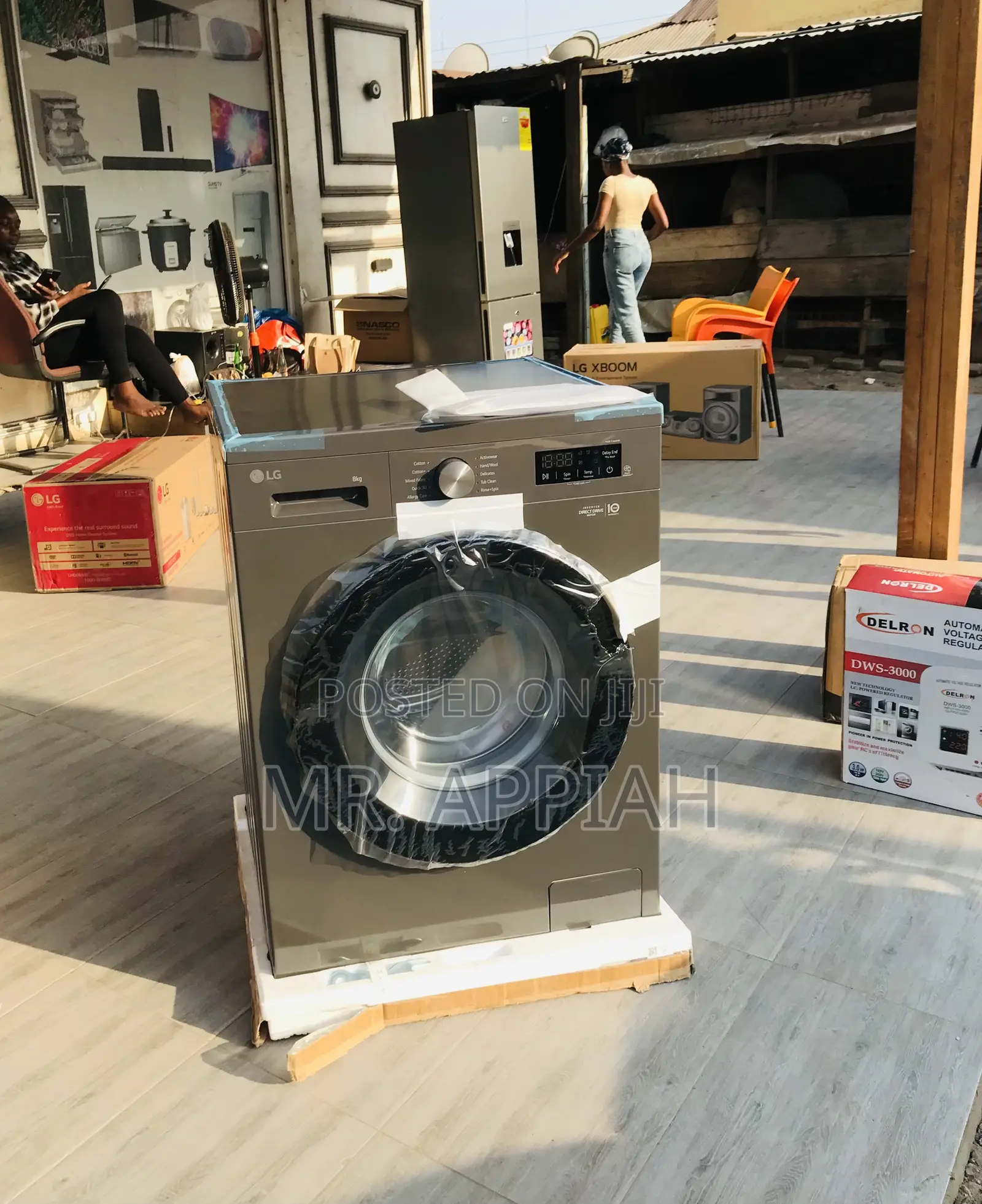 Fully Automatic Lg 8kg Smart Inverter Washing Machine.