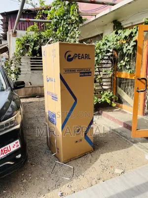 Choose Pearl PVC 352 Single Door Beverage Cooler.,300l