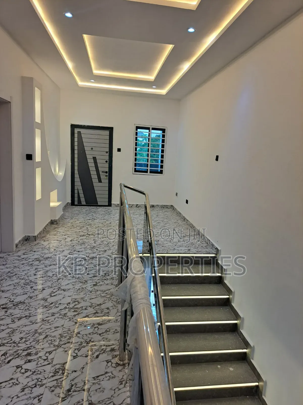 6bdrm House in Kb Properties, Spintex for rent