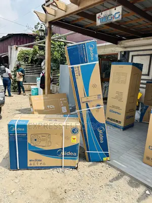 Anti Cold Air Split Floor Standing 3.0hp Midea
