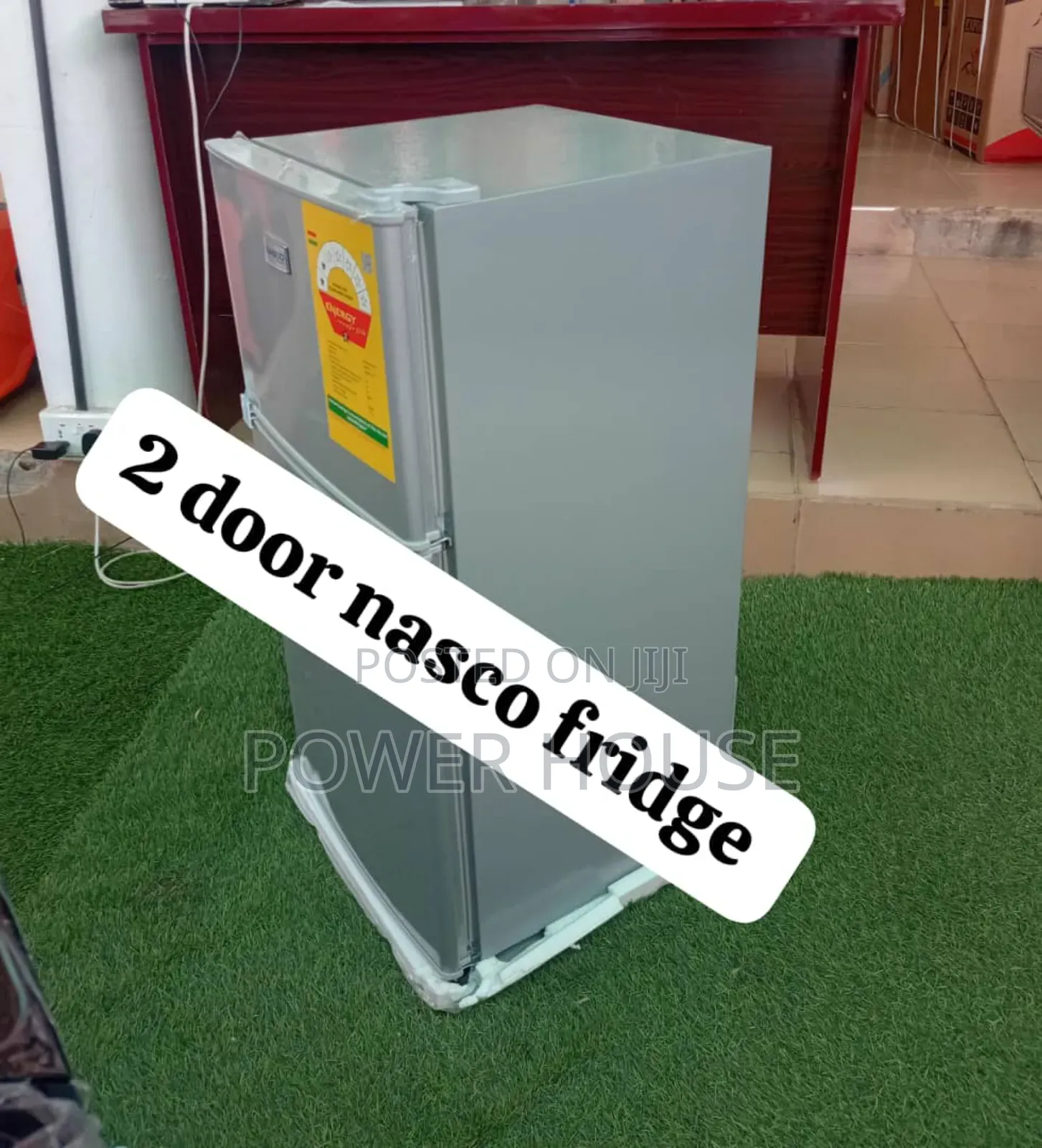 Adjustable 3 Shelves Pearl Top Freezer Refrigerator