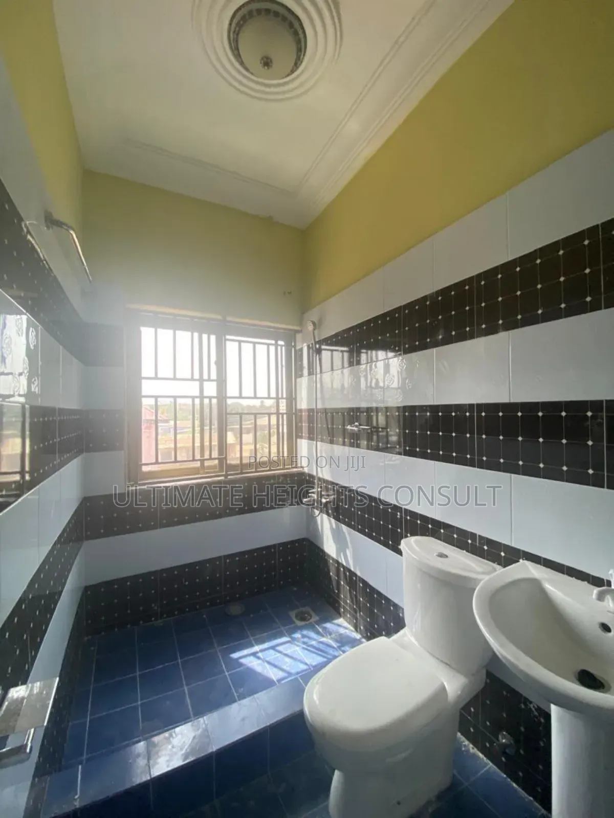 2bdrm Apartment in Sowutoum, Sowutwuom for rent