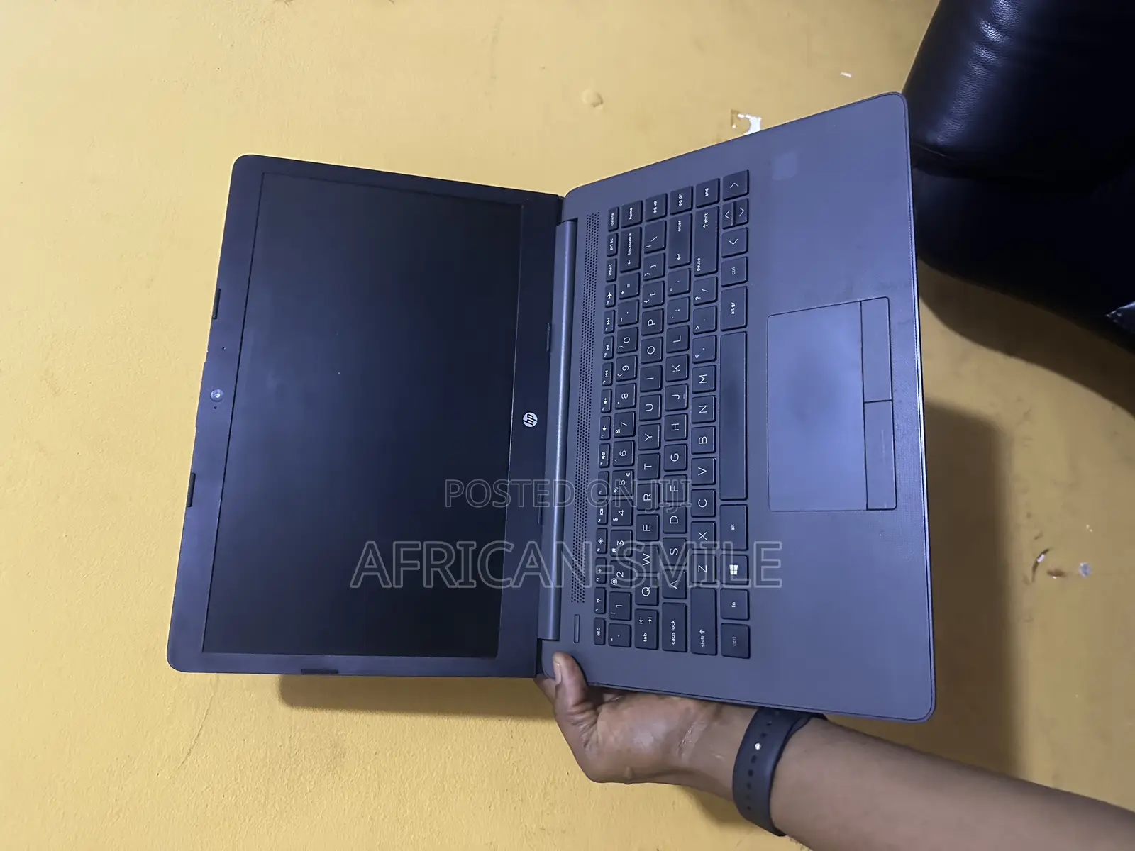 Laptop HP EliteBook 840 G3 12GB Intel Core I3 SSD 256GB