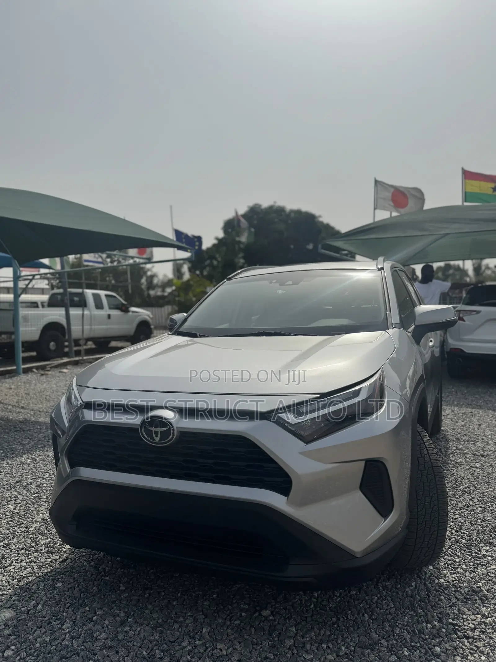 Toyota RAV4 XLE FWD 2023 Gray
