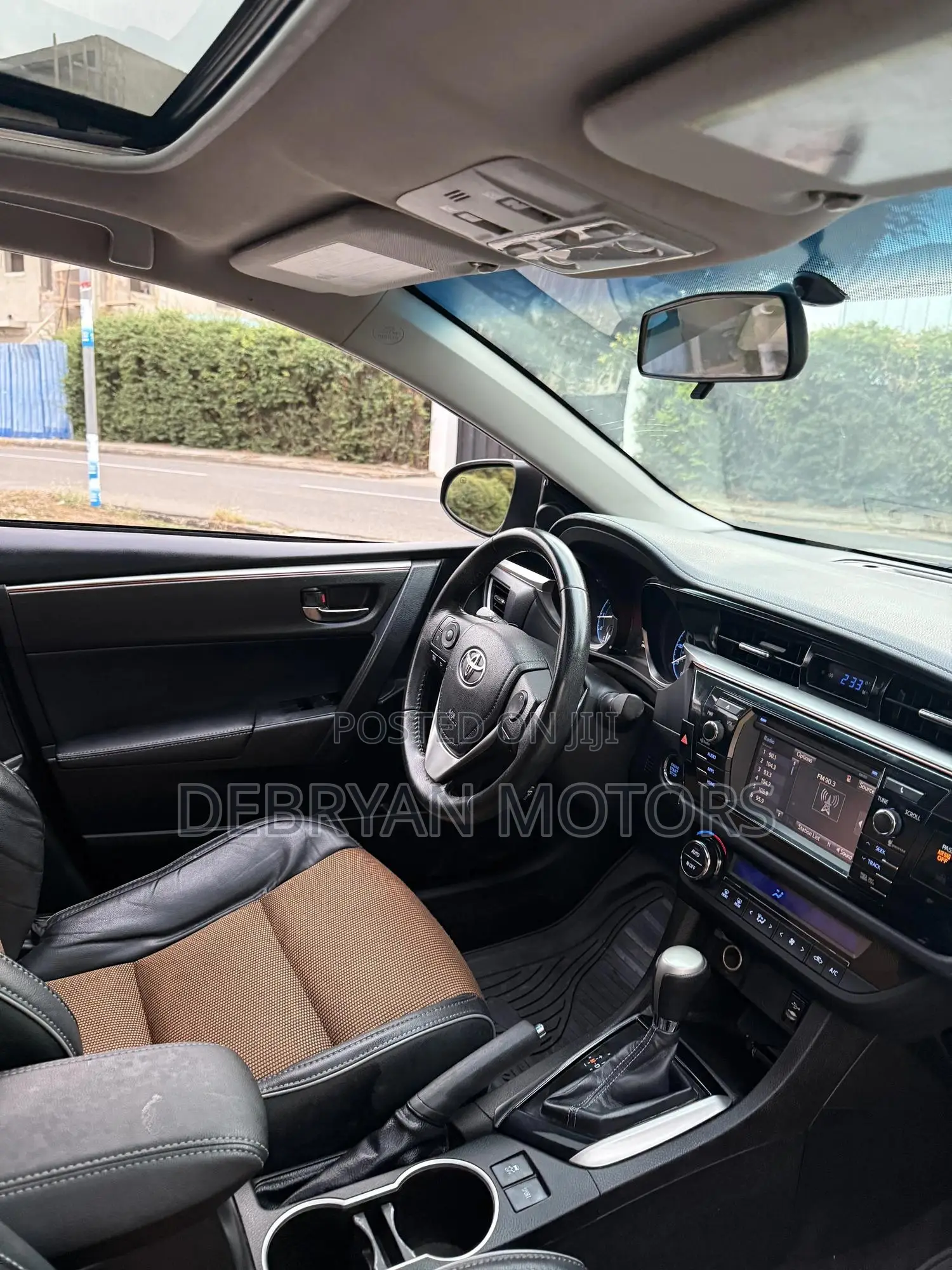 Toyota Corolla S 4dr Sedan (1.8L 4cyl CVT) 2014 Gray