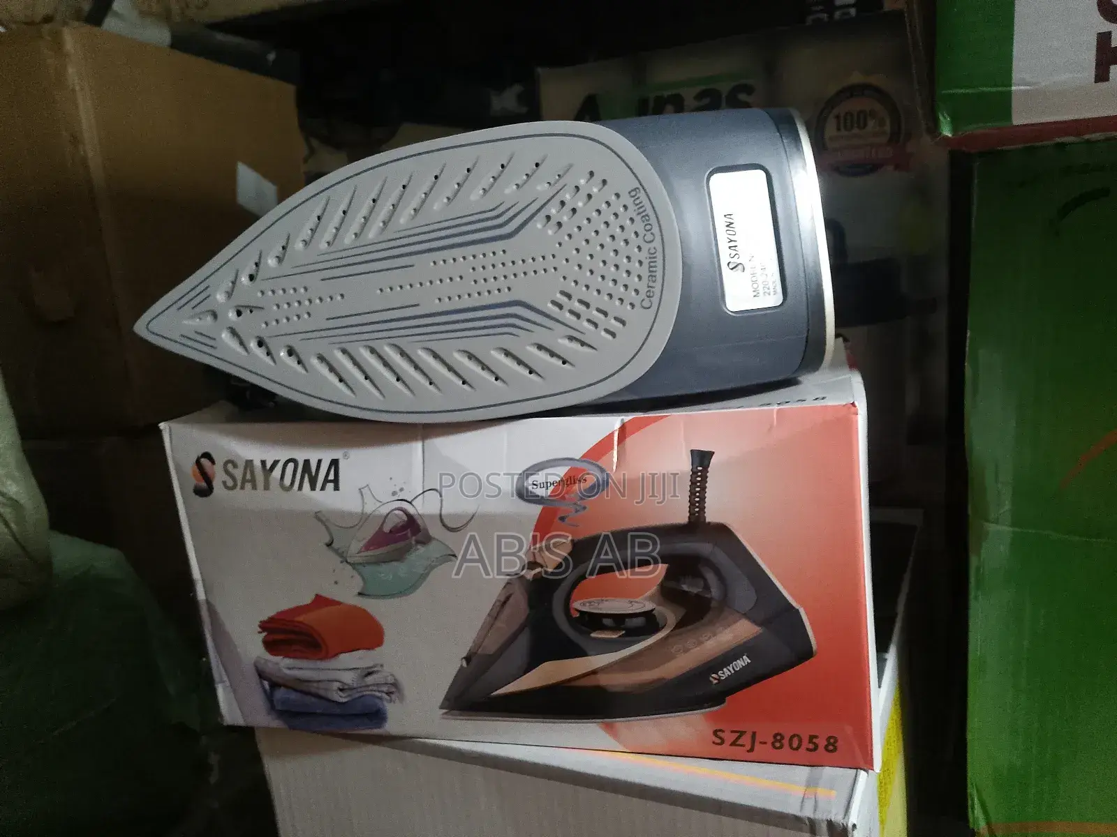 New Sayona Steam Iron