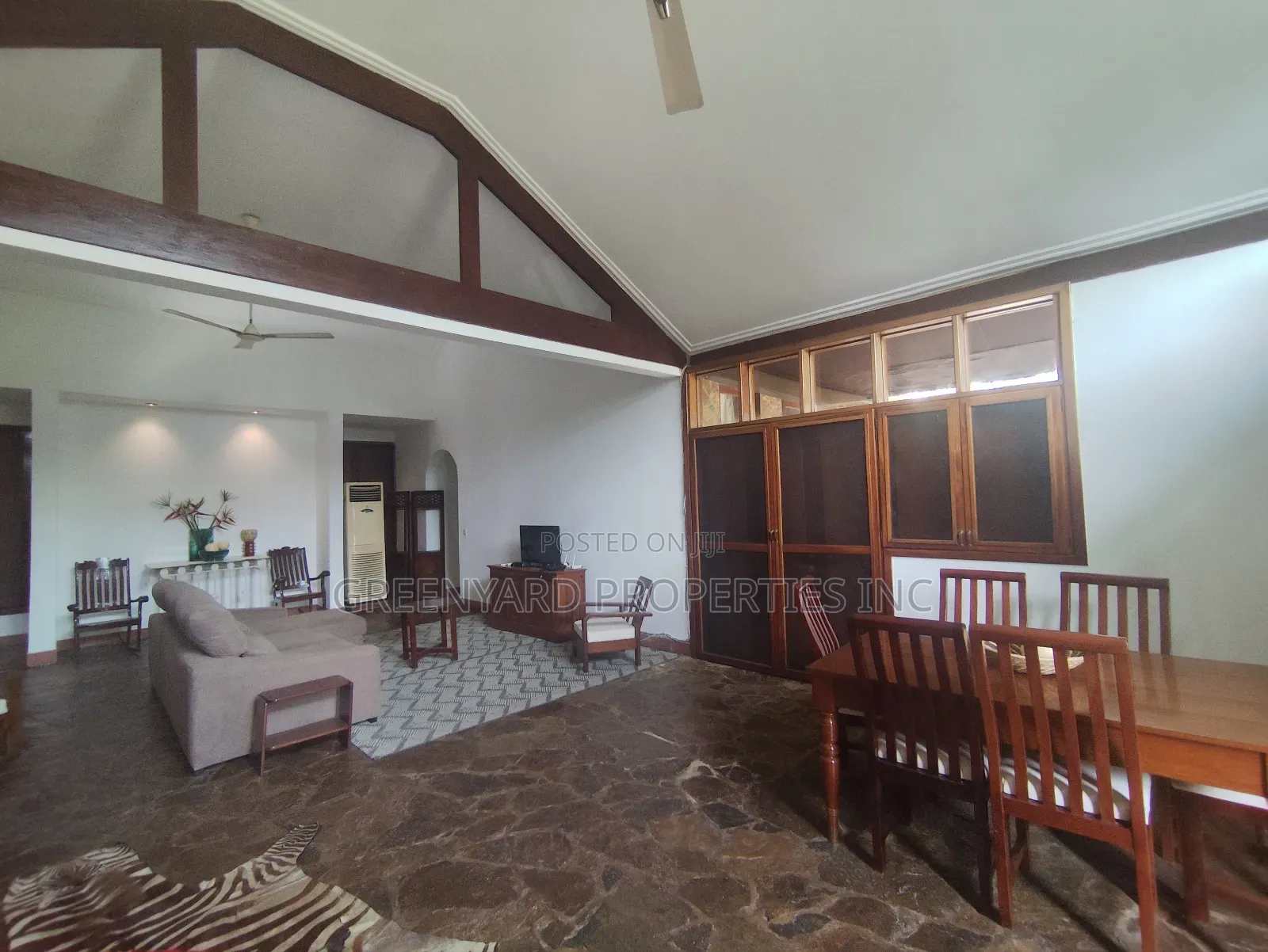 3bdrm House in A&C, East Legon for rent
