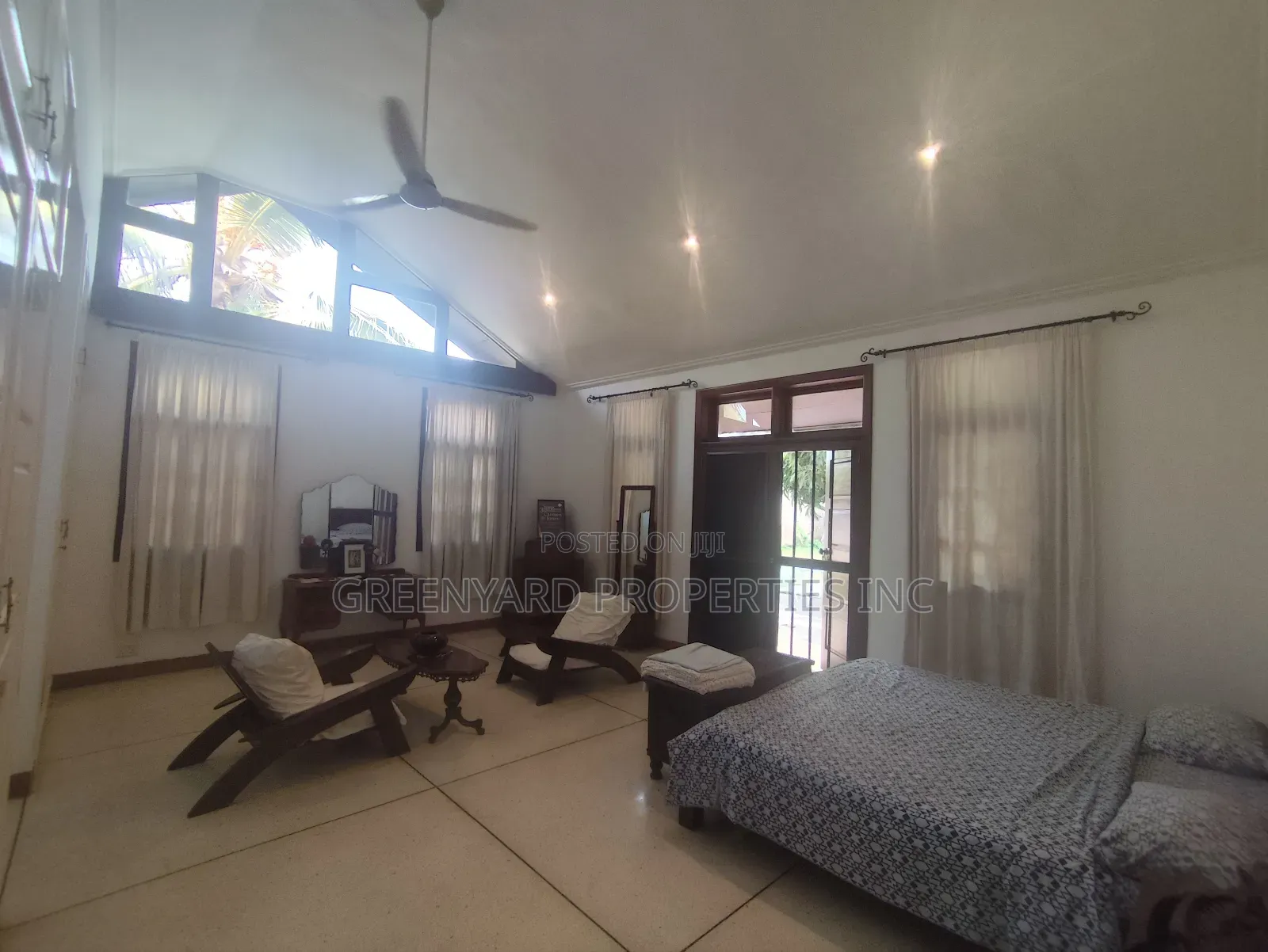 3bdrm House in A&C, East Legon for rent