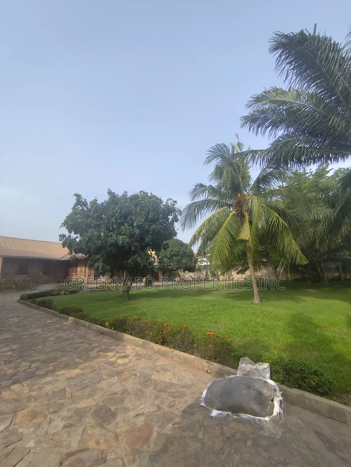 3bdrm House in A&C, East Legon for rent