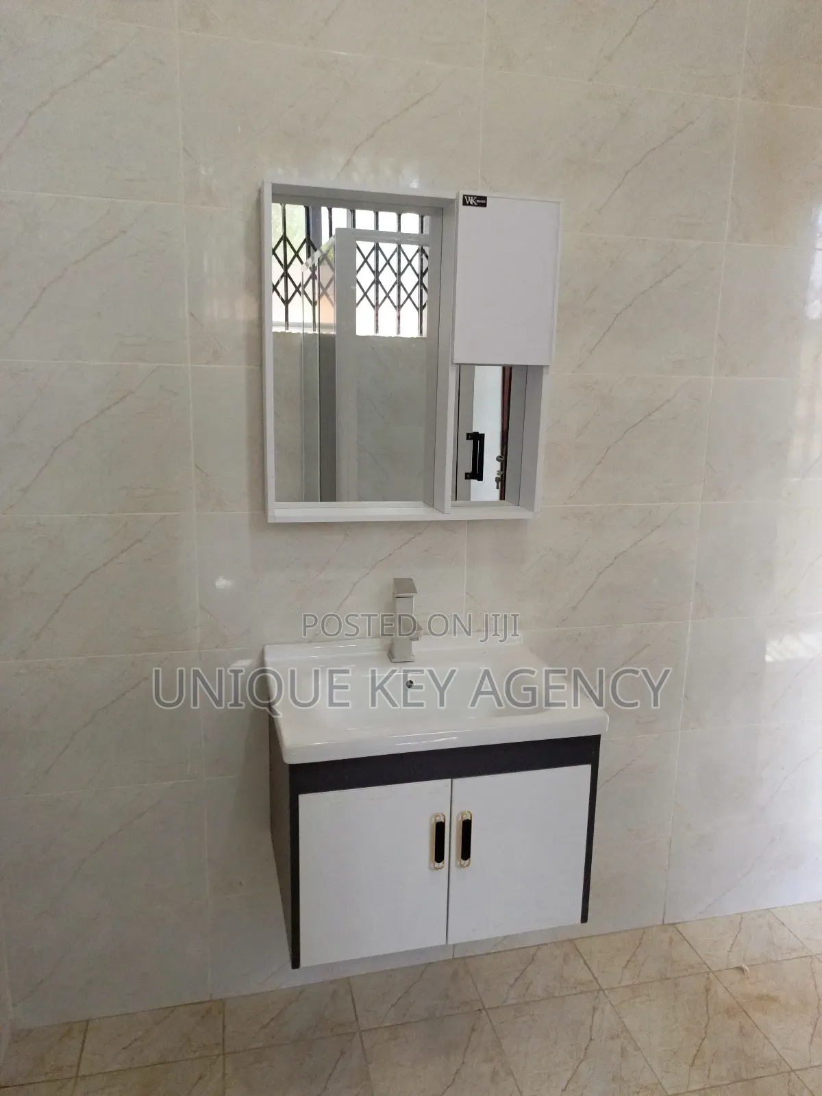 2bdrm Apartment in Unique Key Agency, Tseaddo for rent