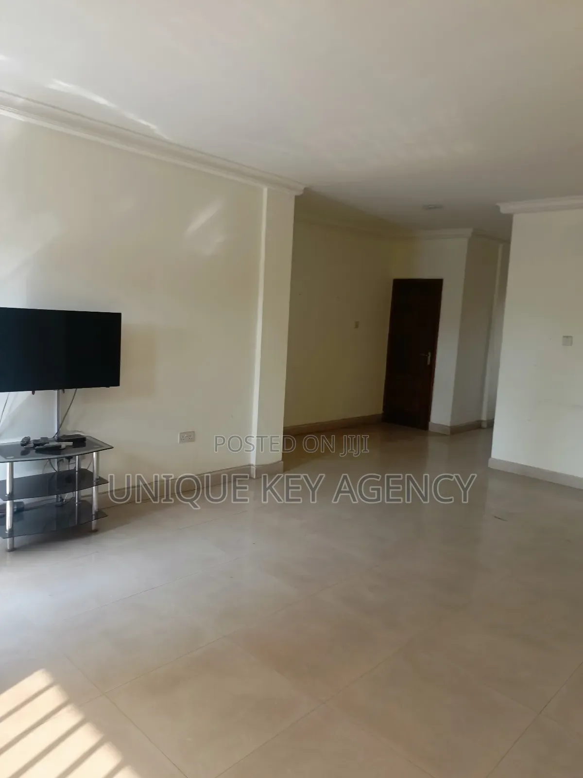 2bdrm Apartment in Unique Key Agency, Dzorwulu for rent