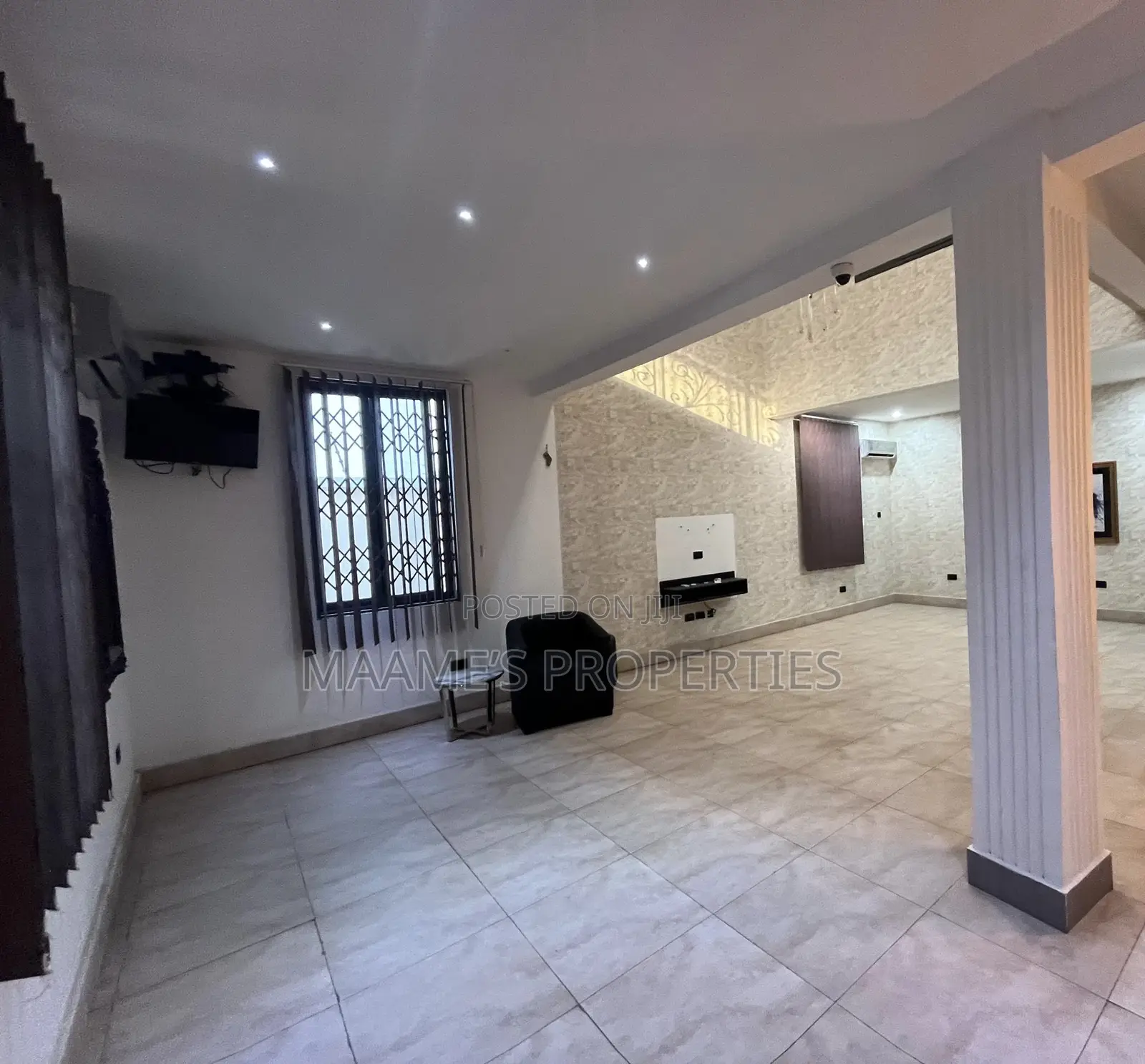5bdrm Duplex in East Legon for rent