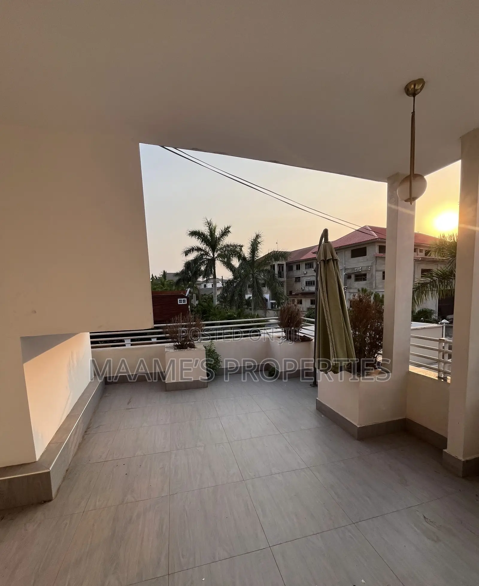 5bdrm Duplex in East Legon for rent