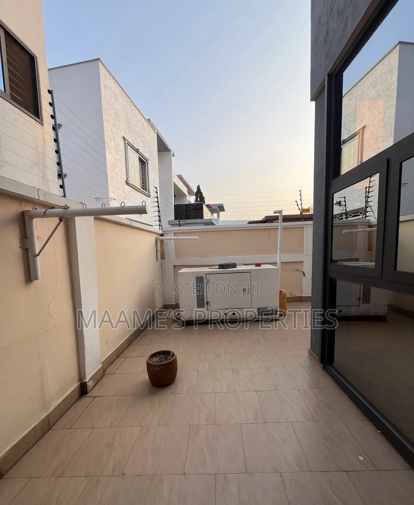 5bdrm Duplex in East Legon for rent