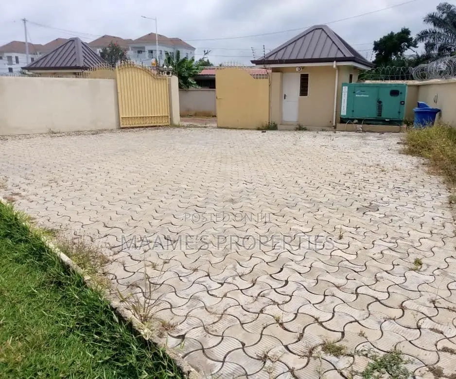 4bdrm Duplex in Roman Ridge for rent