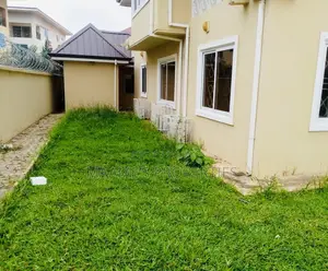 4bdrm Duplex in Roman Ridge for rent