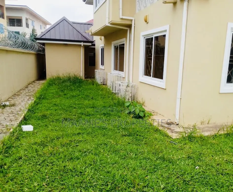 4bdrm Duplex in Roman Ridge for rent