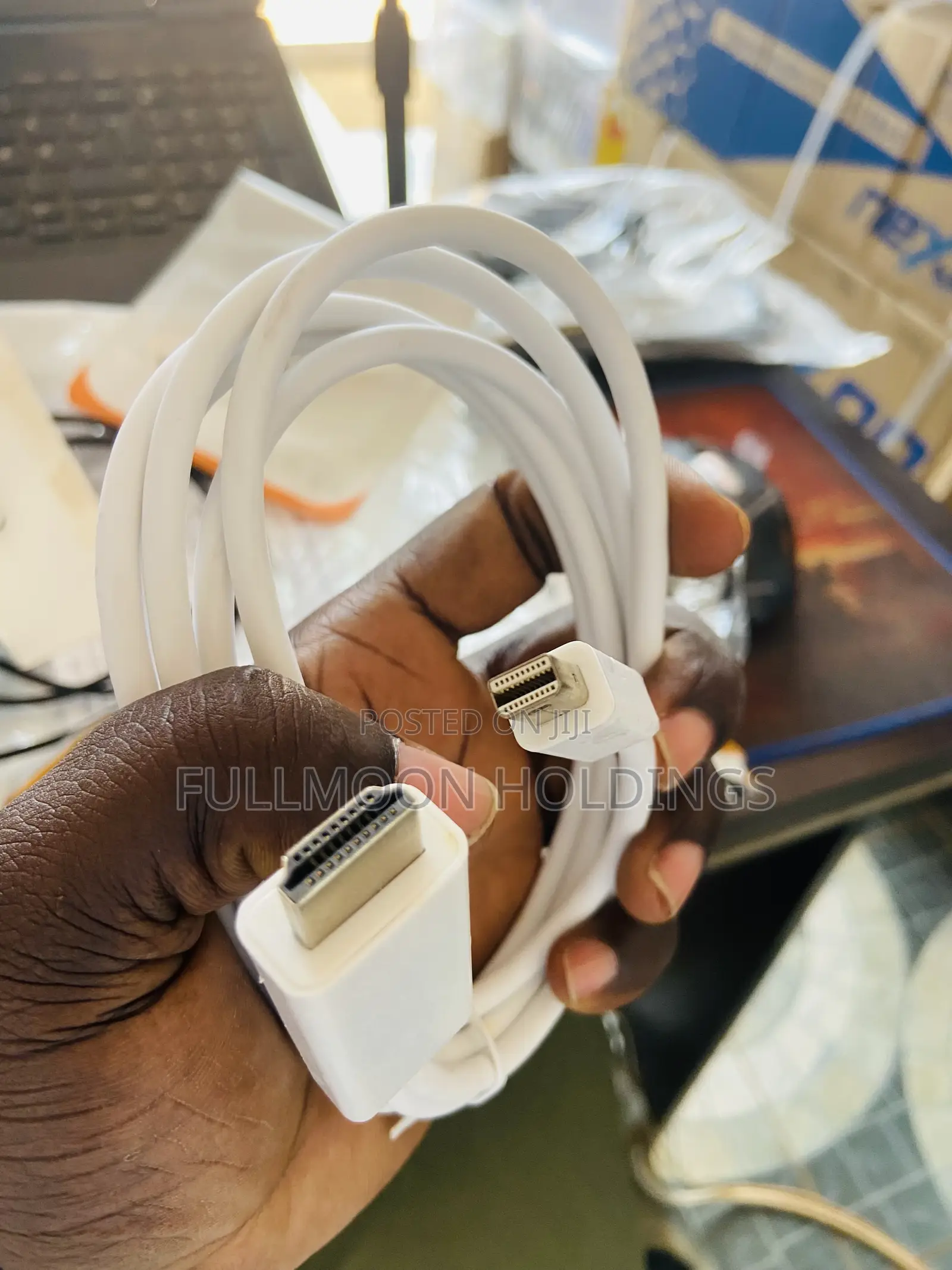Mini Dp Display Port to Hdmi Cable