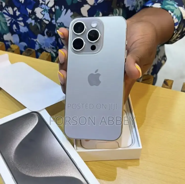 New Apple iPhone 15 Pro Max 256 GB