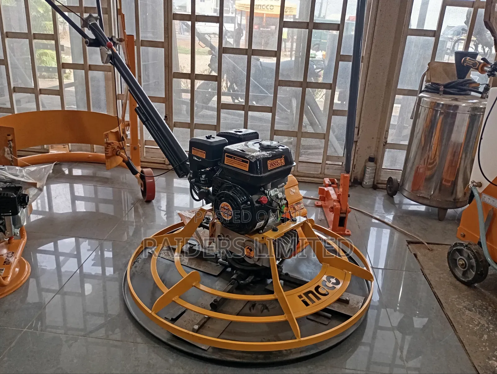 Ingco Power Trowel