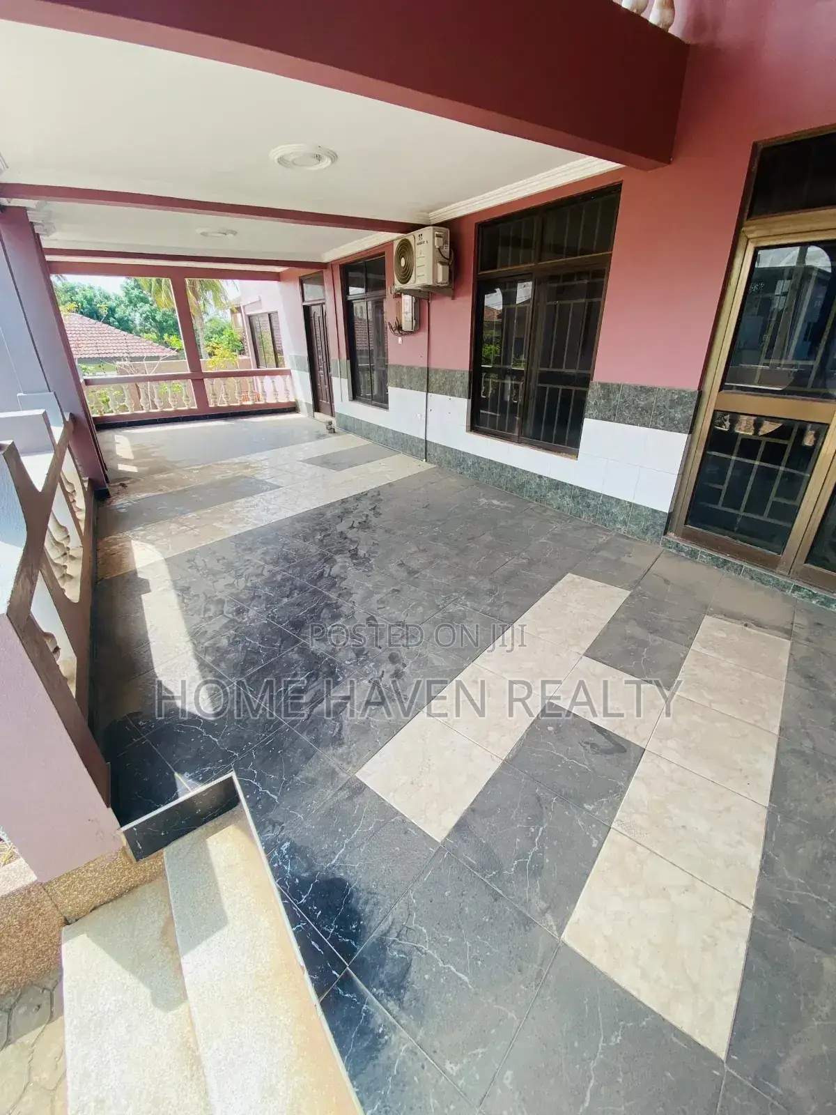 7bdrm House in Westland for rent