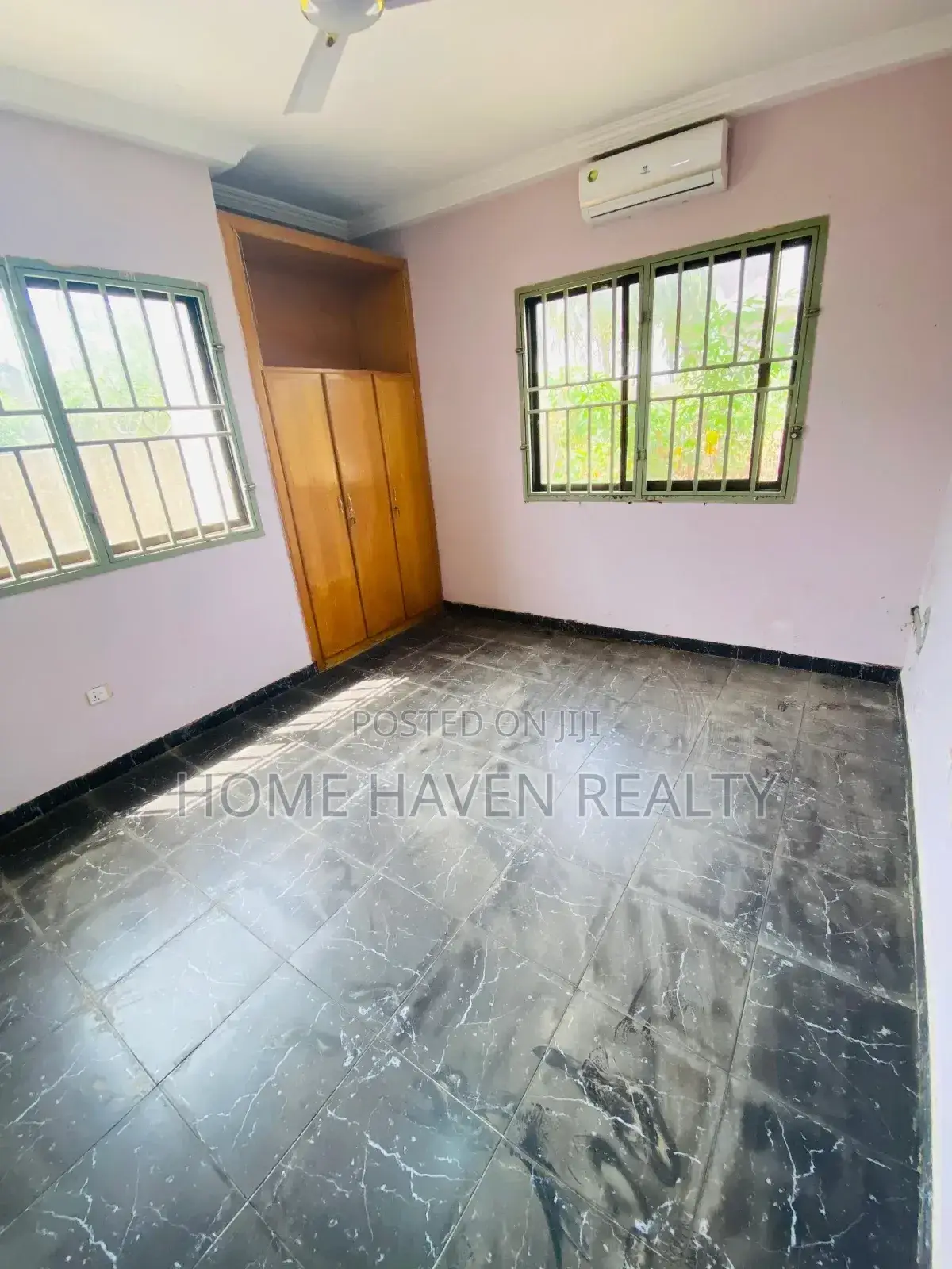 7bdrm House in Westland for rent