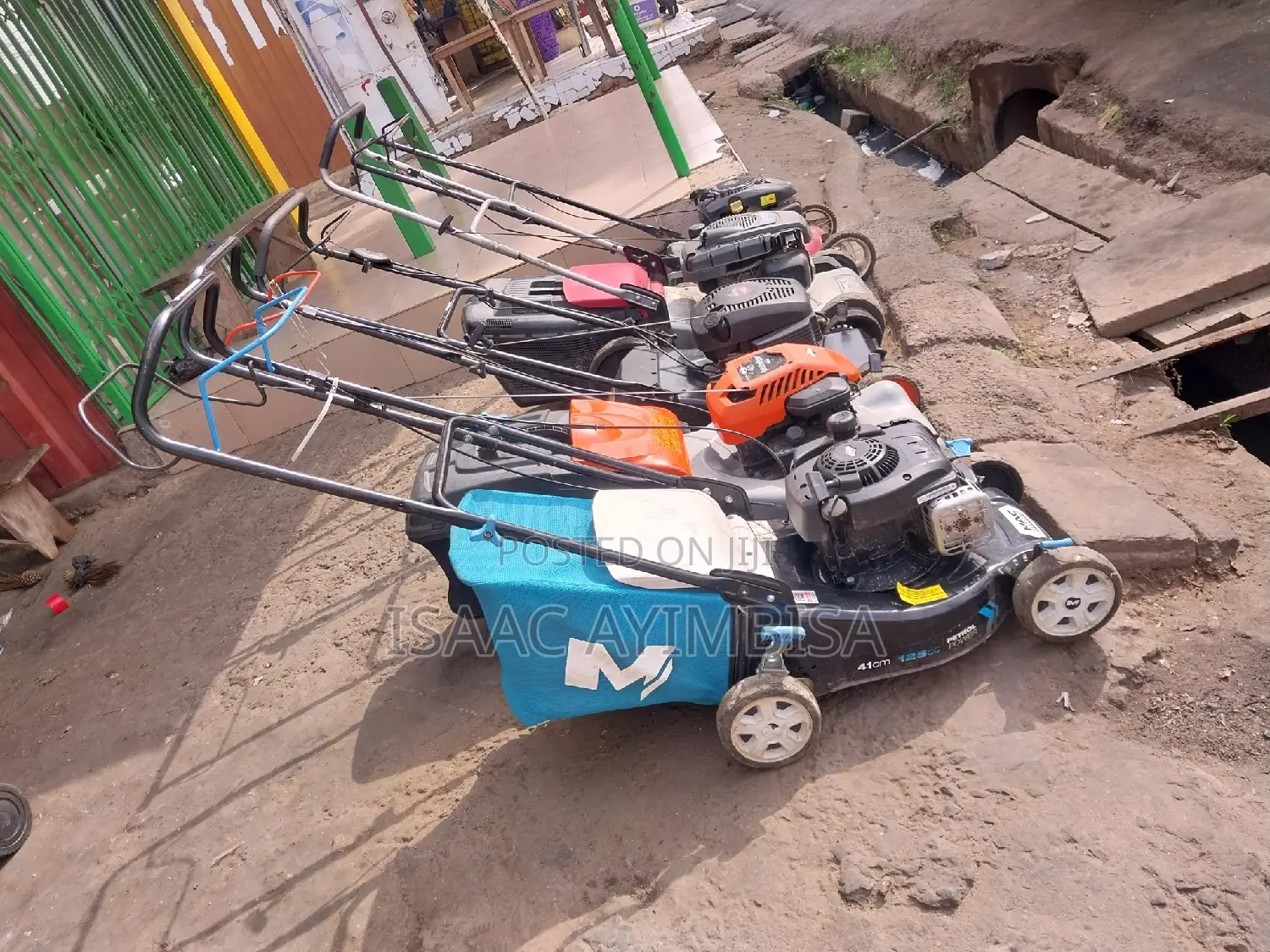Llawnmowers