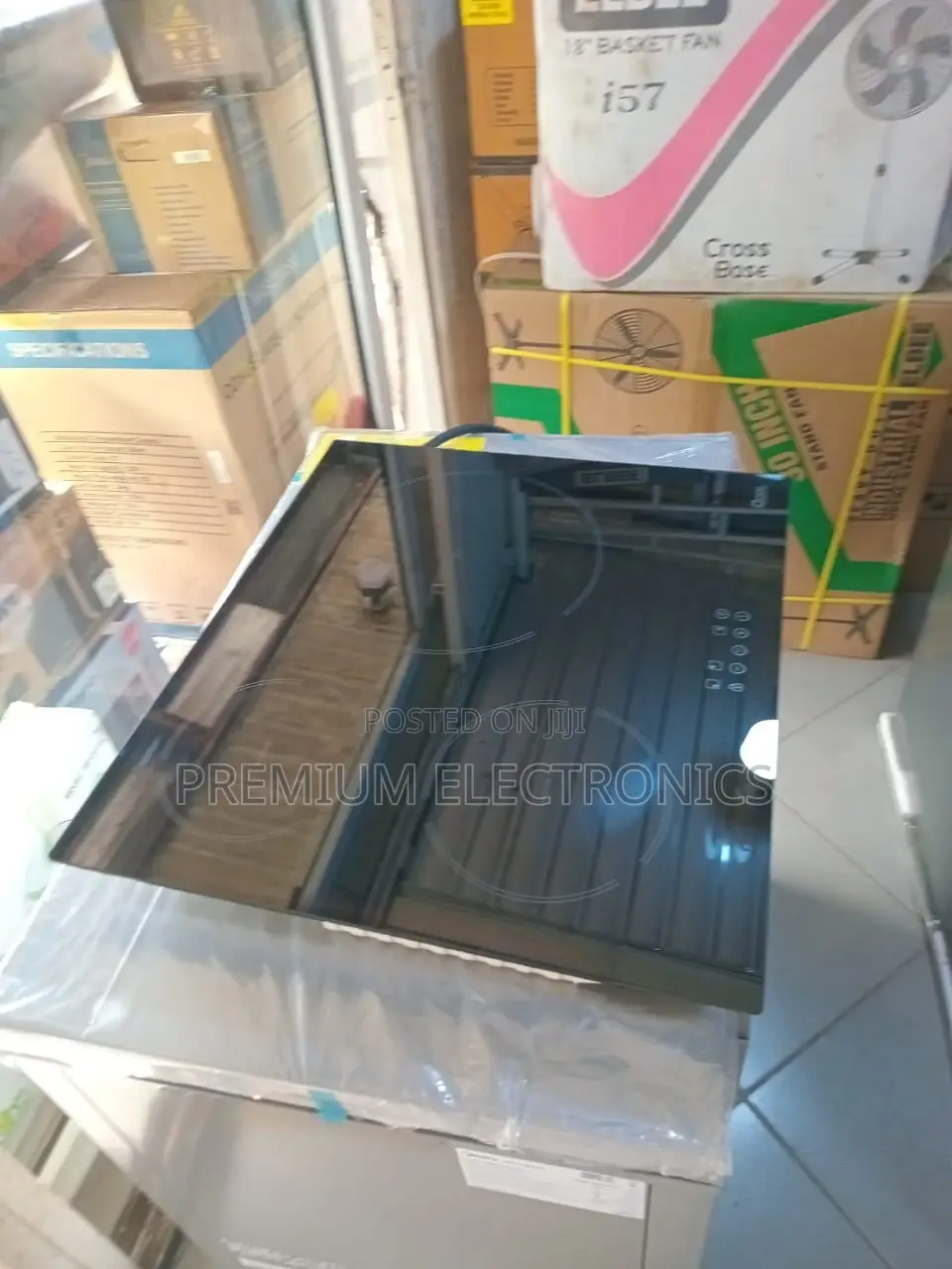 Qool Electric Induction 3 Burner Hob, Bevelled Glass