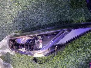 Hyundai Elantra 2011-2015 Spec Head Light