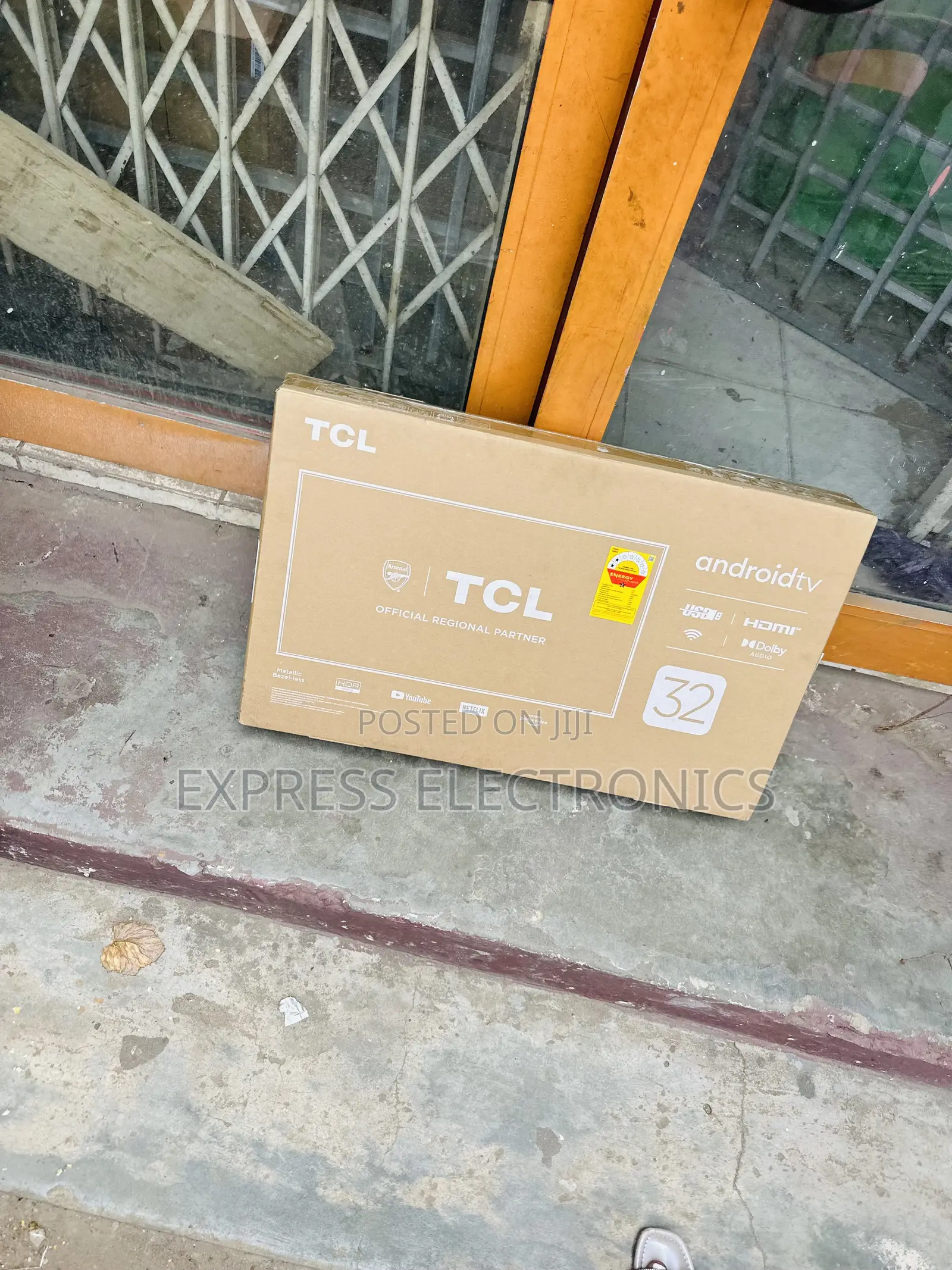 Brand New Smart Android TCL 32”S45000 Glossy