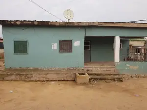 6bdrm House in Buduburam, Gomoa East for sale
