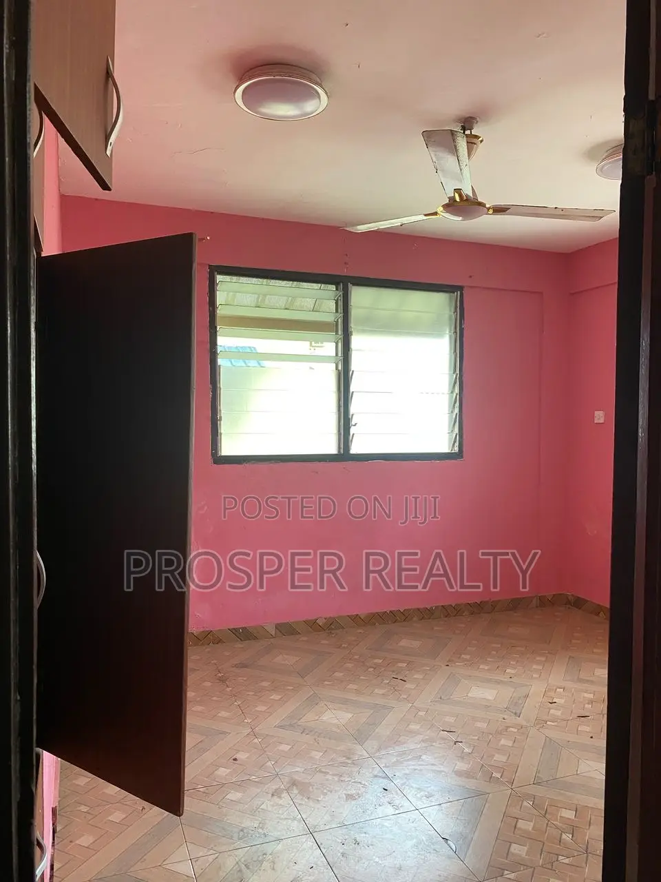 2bdrm Apartment in Borteyman Snnit, Tema Metropolitan for rent