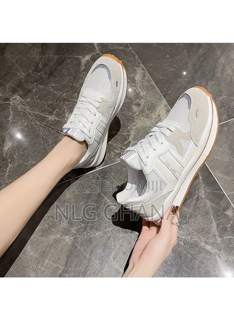 Woven Breathable Comfort Sports Sneakers for Women Adx1066