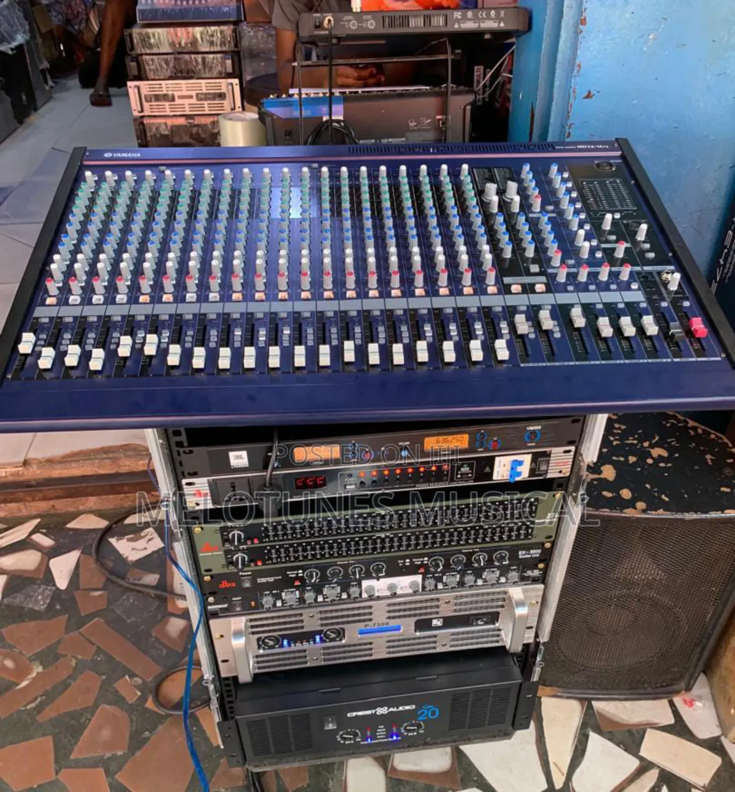 Full Set of Speakers With Amplifier Rack Set (Professional)