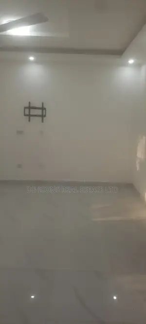 2bdrm Apartment in De-Icons Real Estate, Ga South Municipal for rent