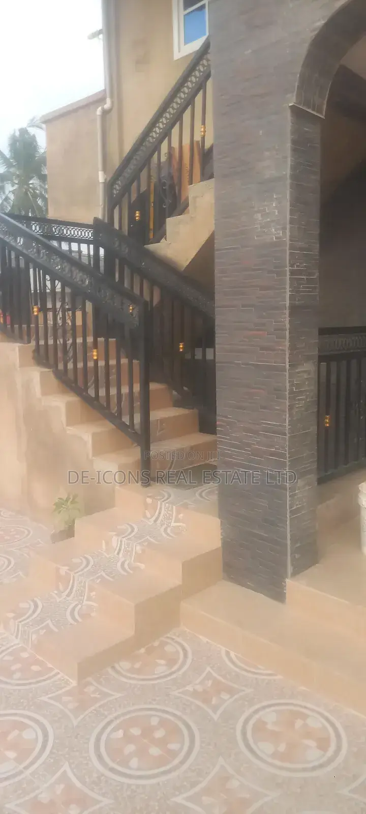 2bdrm Apartment in De-Icons Real Estate, Ga South Municipal for rent