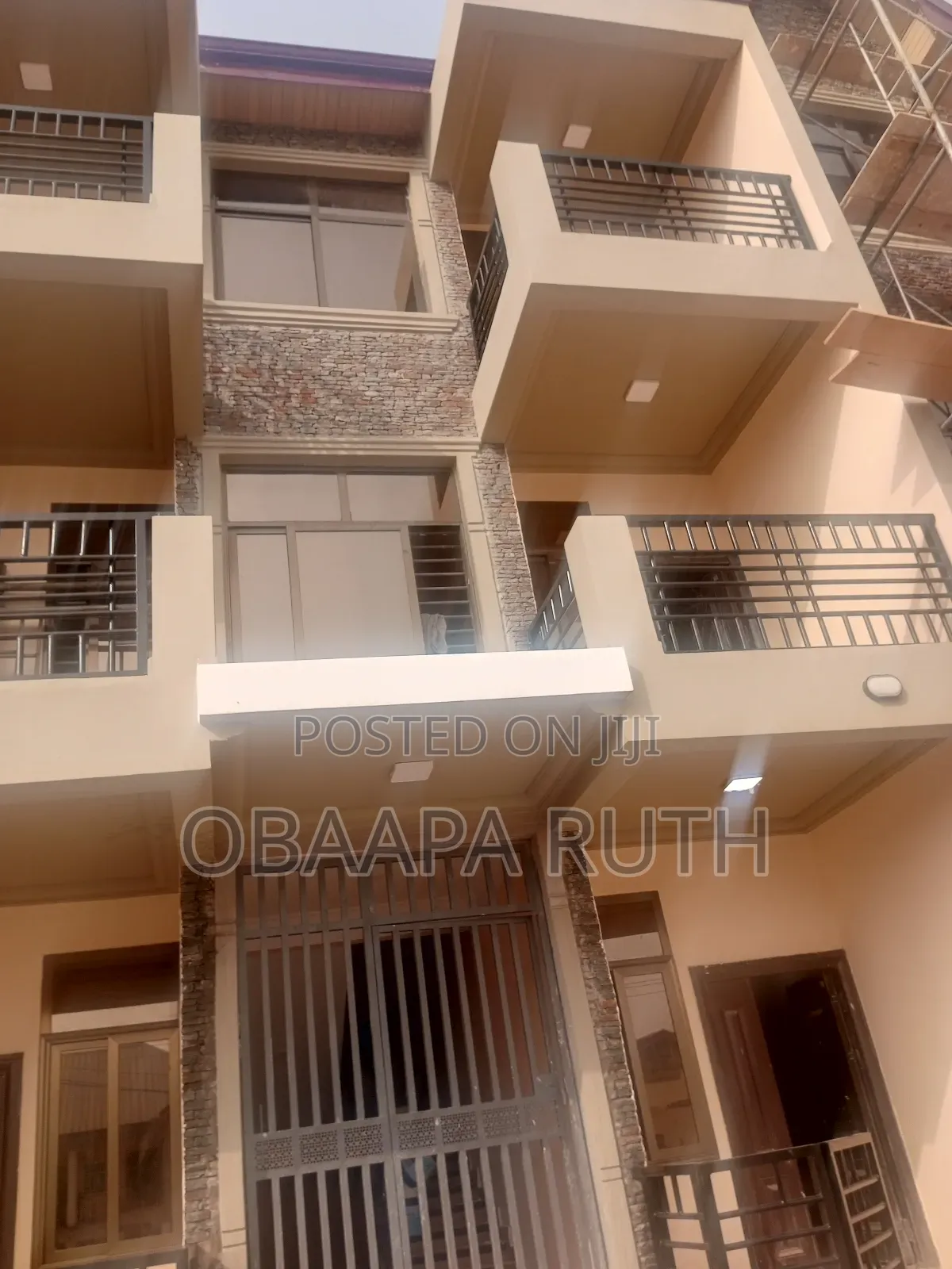 2bdrm Apartment in Adenta, Frafraha for rent