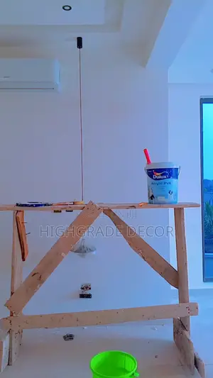 We Are Good in Painting, Skimming and Graffiato Selling / Installation