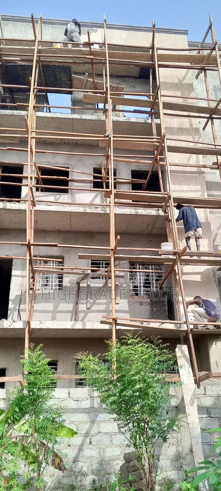 We Are Good in Painting, Skimming and Graffiato Selling / Installation