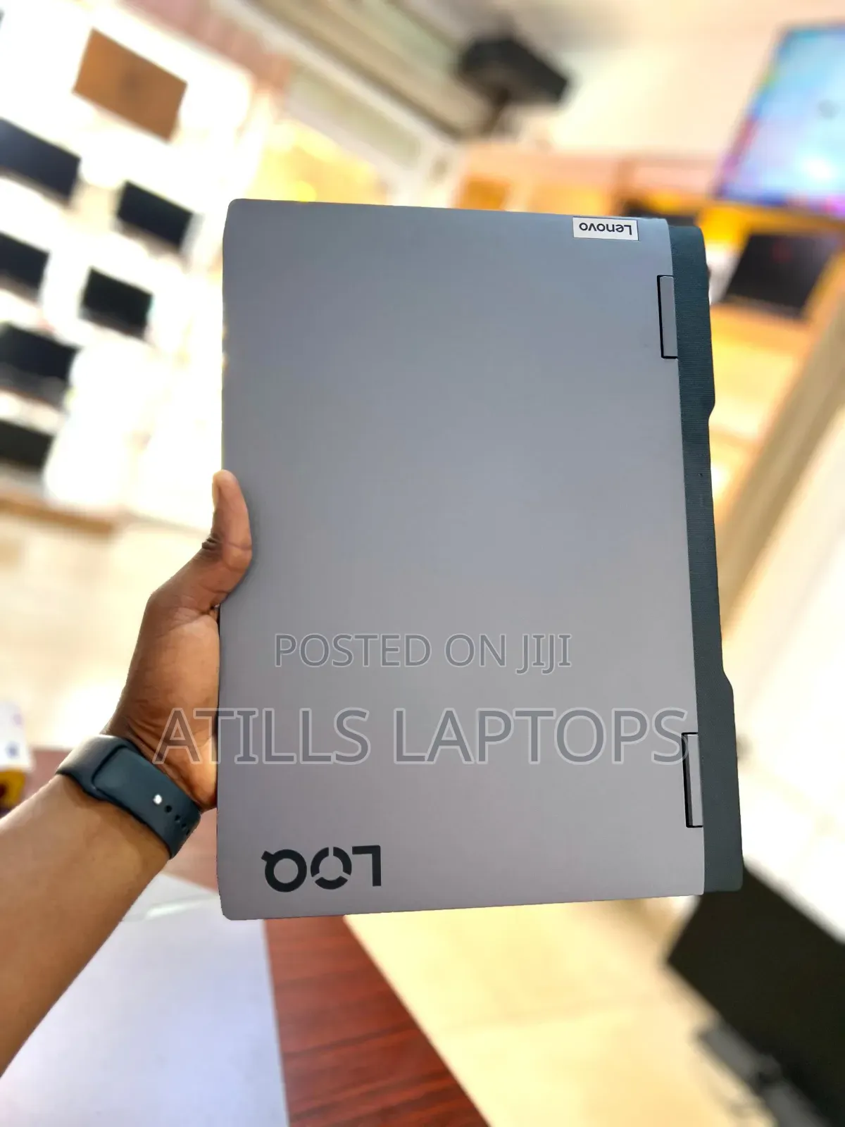 Laptop Lenovo LOQ 15IRH8 16GB Intel Core I5 SSD 512GB