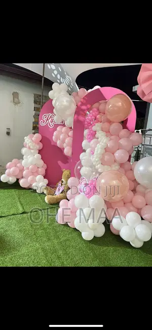 Balloon Decor and Artistry