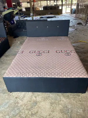 Inbuilt Double Bed