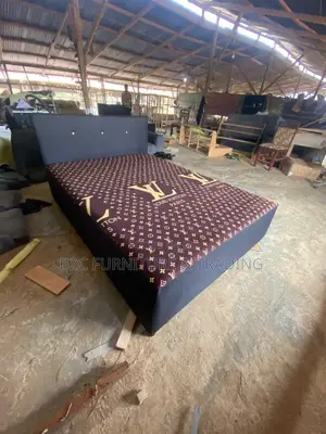 Inbuilt Double Bed