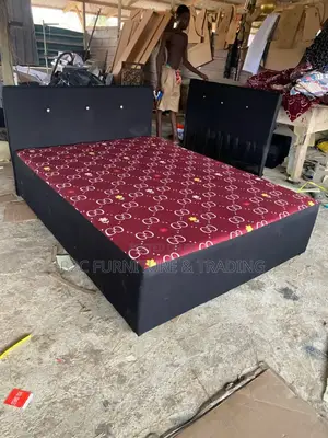 Double Bed Inbuilt