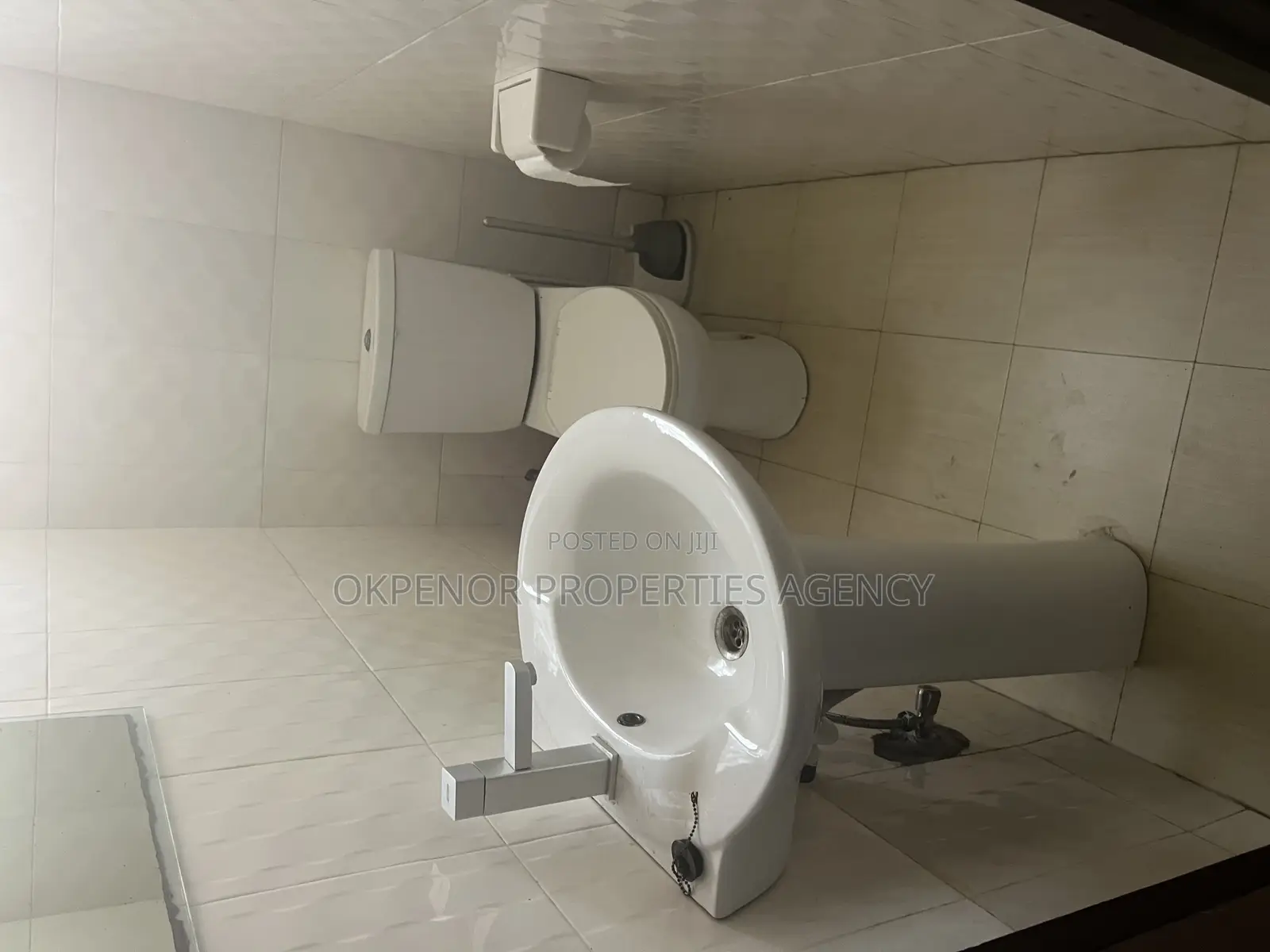 Furnished 3bdrm House in Osu, Accra Metropolitan for rent