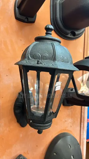 Front Pillah Light
