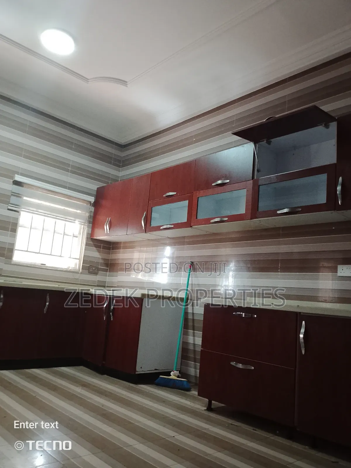 3bdrm Apartment in Zedek Properties, Ashomang Estate for rent